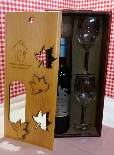 wooden box for one wine bottle and two glasses