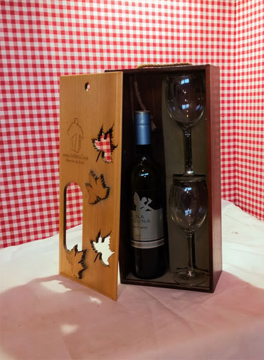 box for 1 wine bottle and 2 glasses box for a bottle and 2 glasses