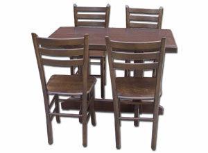 restaurant-table-on-two-pillars-with-four-chairs