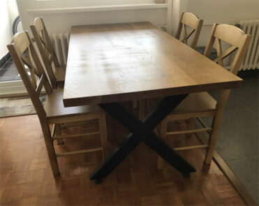 Roma X dining table with chairs